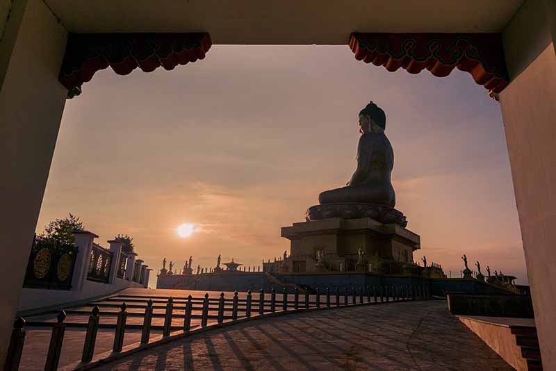 sunrise at buddha dordenma statue thimphu 7