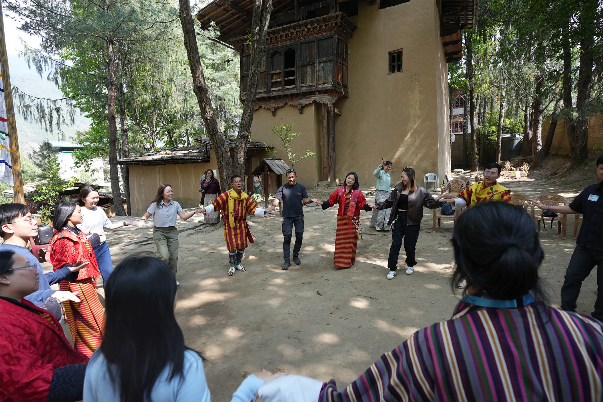 Bring recognised destination strengths together through memorable experiences for your team